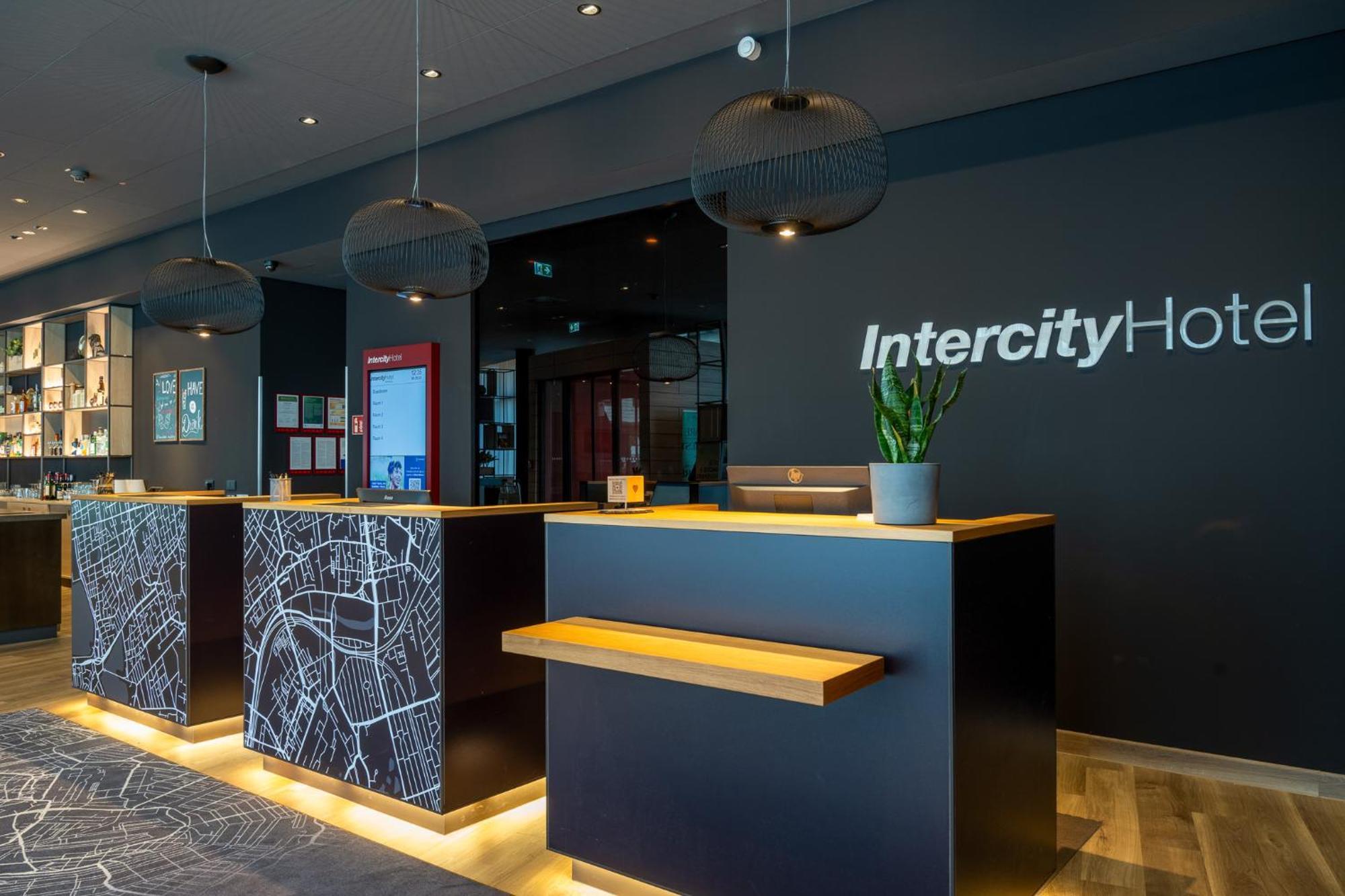 Intercityhotel Heidelberg Bagian luar foto