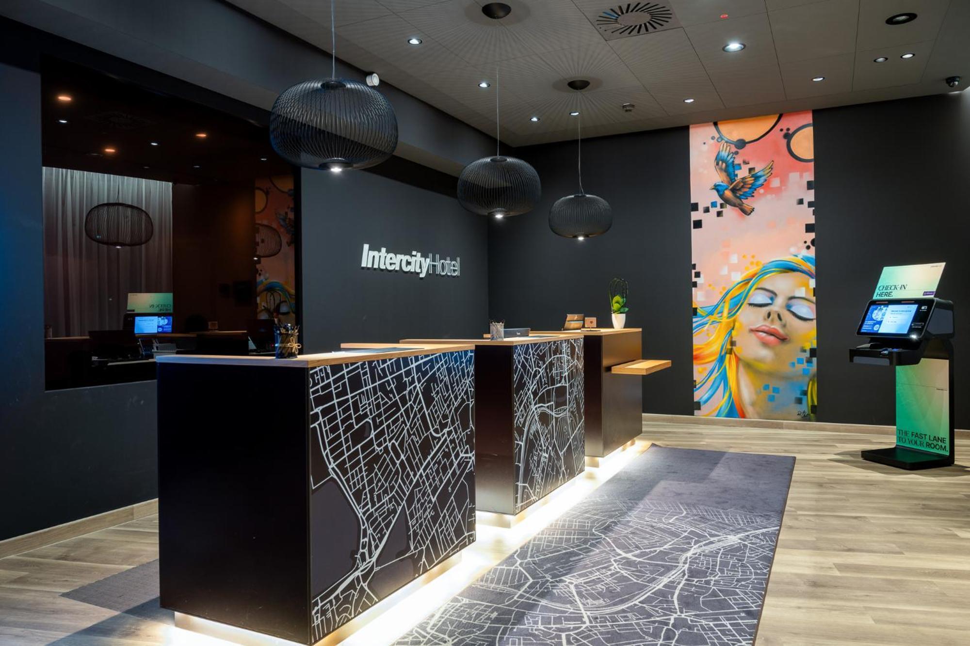 Intercityhotel Heidelberg Bagian luar foto